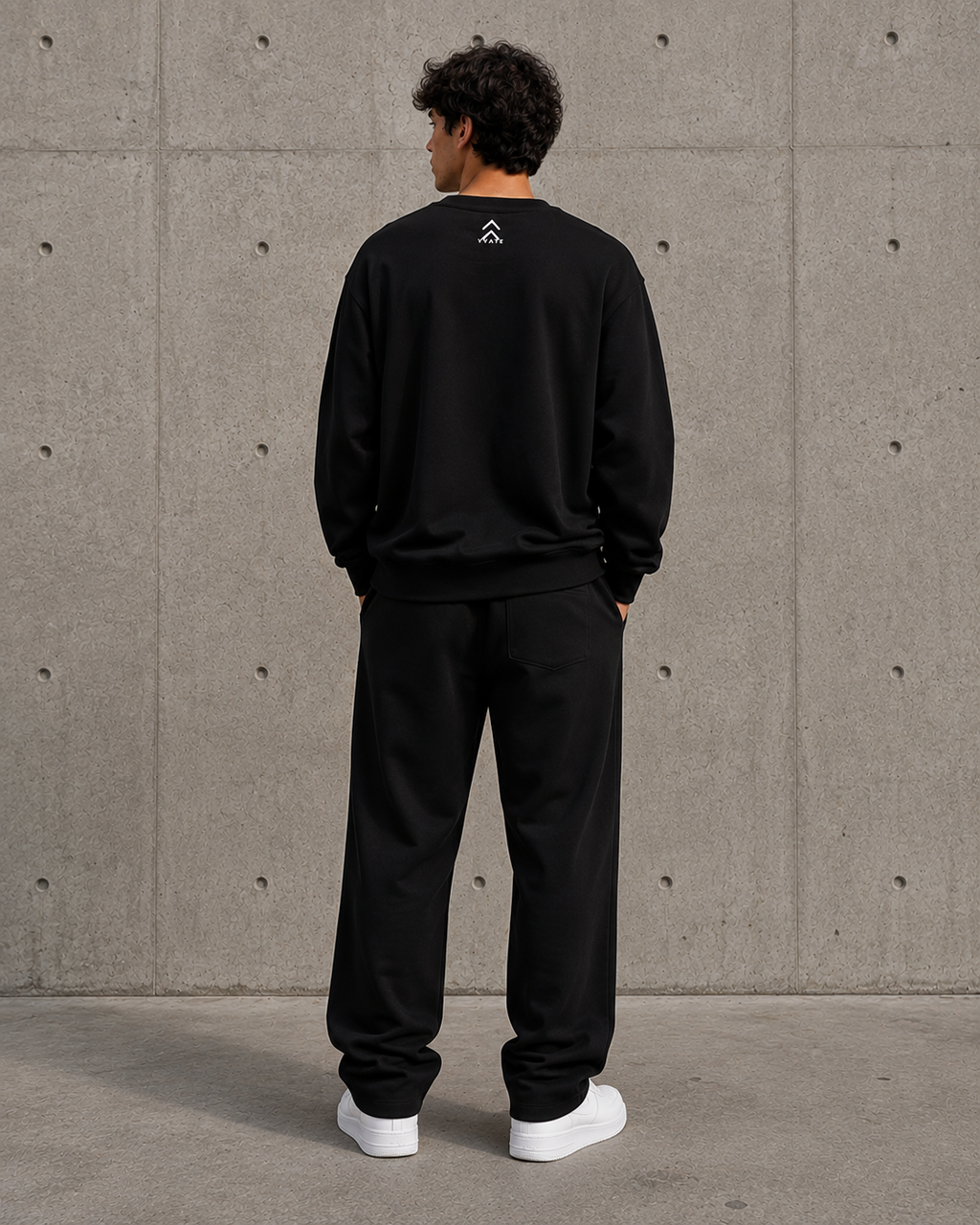 YVATE Oversized Crewneck